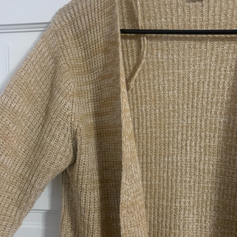 Fall  🍁 Weather Cardigan - Picture 3 of 4